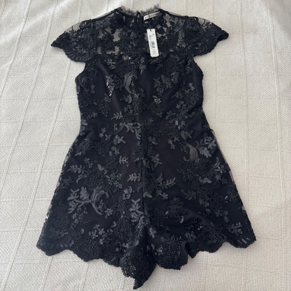Women's 4 ALICE & OLIVIA Aliana Black Lace Embellished Sequin Playsuit Romper